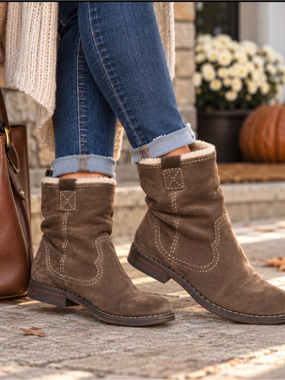 Clarks Brown Suede Shearling Lined Ankle Boots Women’s 7 Real Lamb Fur
